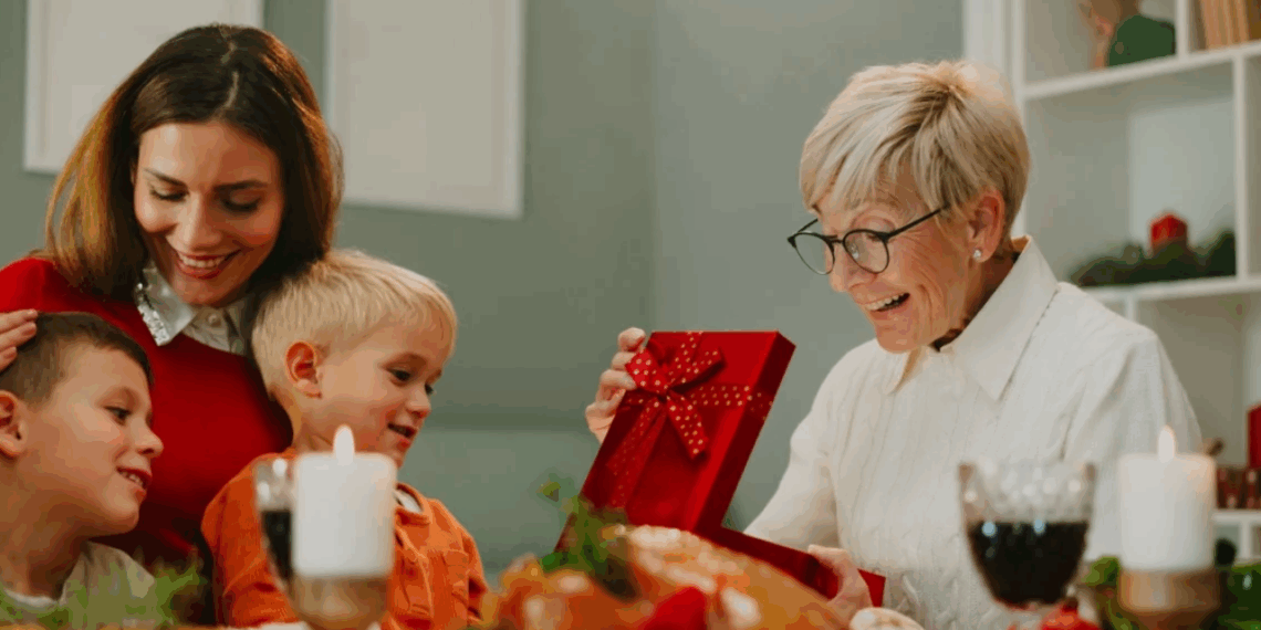 Cette mère fait payer 21,50 € à sa famille pour le repas de Noël, et elle assume totalement