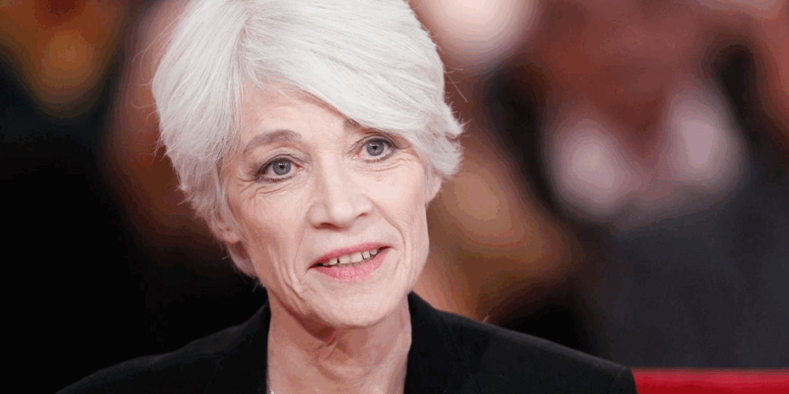 Françoise Hardy : sa relation avec un jeune chanteur révélé, entre eux, tout s’était fait par mail