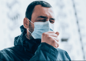 Hiver 2025 : pourquoi le masque et les gestes barrières font leur grand retour contre les virus ?
