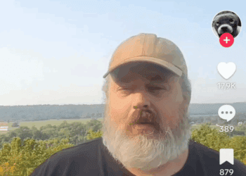 Il fait le mort pendant 321 jours sur Tik Tok et décroche un rôle dans “Les Experts: Vegas" 1 Il fait le mort pendant 321 jours sur Tik Tok et décroche un rôle dans “Les Experts: Vegas" Il fait le mort pendant 321 jours sur Tik Tok et décroche un rôle dans “Les Experts: Vegas »