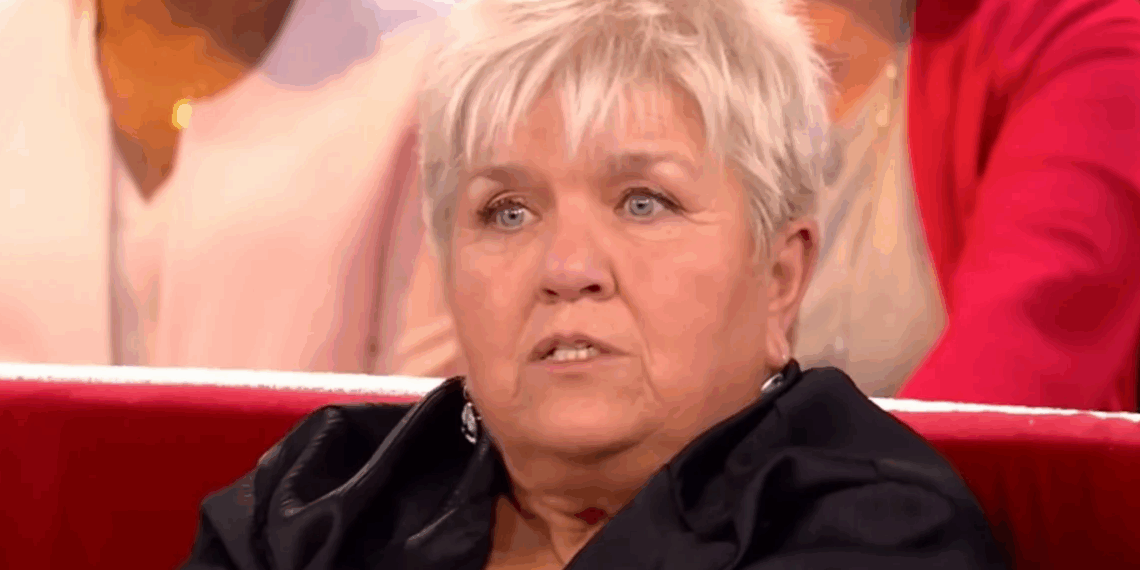 Mimie Mathy (68 ans) au plumard avec Jean-Luc Reichmann : « Mon mari et sa femme ne sont pas jaloux »
