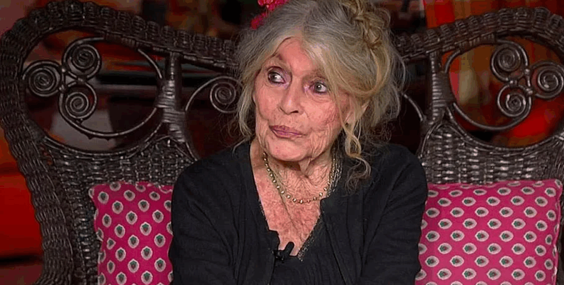 Disparition de Brigitte Bardot : les Insoumis partagés entre silence radio et critiques acerbes