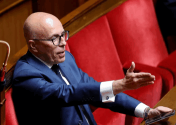 « Le devoir d&rsquo;honorer sa Marianne »: Éric Ciotti réclame un hommage national pour Brigitte Bardot, Olivier Faure s&rsquo;y oppose