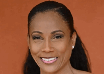 « Il était marié… » : Christine Kelly courtisée par un célèbre ministre, elle balance TOUT