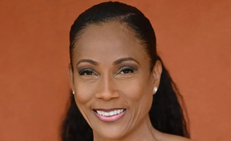 « Il était marié… » : Christine Kelly courtisée par un célèbre ministre, elle balance TOUT