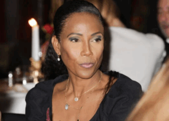 Christine Kelly victime d&rsquo;une fausse couche : « Ça m&rsquo;a coûté un divorce… », son aveu choc