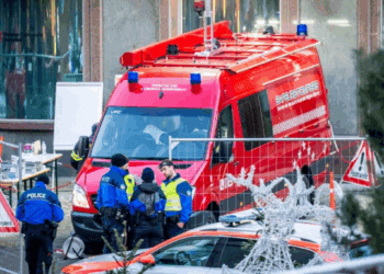 Incendie en Suisse : les rescapés du drame de Crans-Montana témoignent 11 Incendie en Suisse : les rescapés du drame de Crans-Montana témoignent Incendie de Crans-Montana : « Il est reparti dans les flammes… », le geste héroïque d’un footballeur français pour sauver sa petite amie