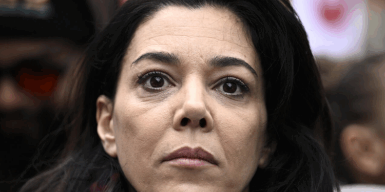 Municipales à Paris : Sophia Chikirou visée par la justice pour escroquerie, elle crie au complot politique 1 Municipales à Paris : Sophia Chikirou visée par la justice pour escroquerie, elle crie au complot politique Capture decran 2026 01 07 163154