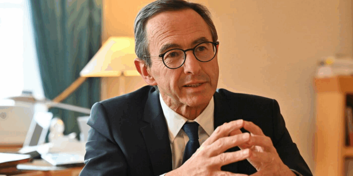 Sortir des 35 heures, remplacer le RSA par un RIA, durcir l’assurance-chômage... Bruno Retailleau dévoile ses propositions économiques 3 Sortir des 35 heures, remplacer le RSA par un RIA, durcir l’assurance-chômage... Bruno Retailleau dévoile ses propositions économiques Sortir des 35 heures, remplacer le RSA par un RIA, durcir l’assurance-chômage… Bruno Retailleau dévoile ses propositions économiques