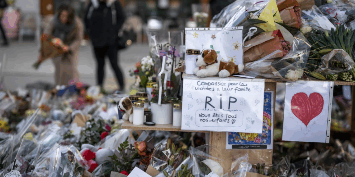 Incendie à Crans-Montana: l&rsquo;avocat de plusieurs familles de victimes demande l’arrestation des gérants du bar