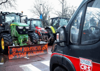 L&rsquo;action des agriculteurs à Paris est « inacceptable », le « ne gouvernement laissera pas faire »