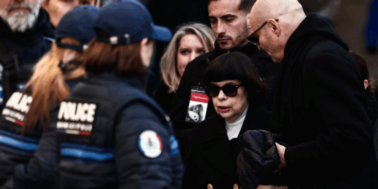 Le cinéma français boude les obsèques de Brigitte Bardot : "Tant mieux que ces bobos parisiens ne soient pas venus" 1 Le cinéma français boude les obsèques de Brigitte Bardot : "Tant mieux que ces bobos parisiens ne soient pas venus" Capture decran 2026 01 08 200934