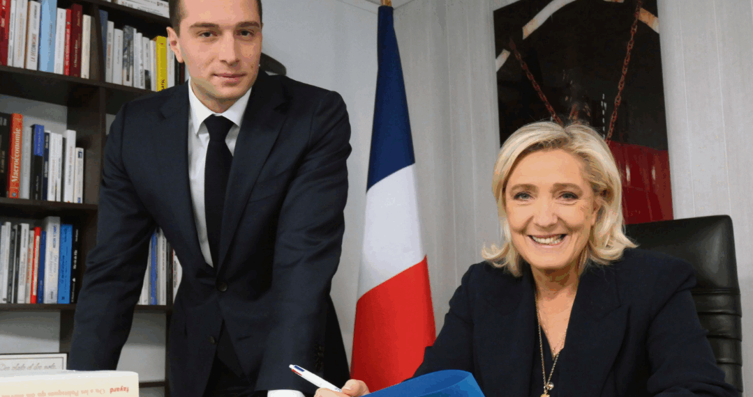 "Jordan Bardella se fout de la gueule de Marine Le Pen" : un essayiste de droite estime que le chef du RN "creuse sa tombe" 3 "Jordan Bardella se fout de la gueule de Marine Le Pen" : un essayiste de droite estime que le chef du RN "creuse sa tombe" « Jordan Bardella se fout de la gueule de Marine Le Pen » : un essayiste de droite estime que le chef du RN « creuse sa tombe »