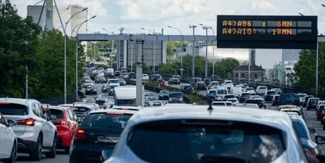 En 2026, se garer sera quasi-impossible : cette nouvelle loi va nuire drastiquement aux places de parking en ville