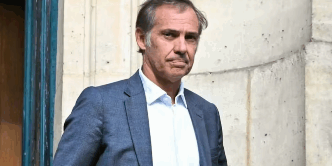 « On touche le fond des toilettes »: Paul Belmondo outré par la vente de faire-part de décès sur Vinted