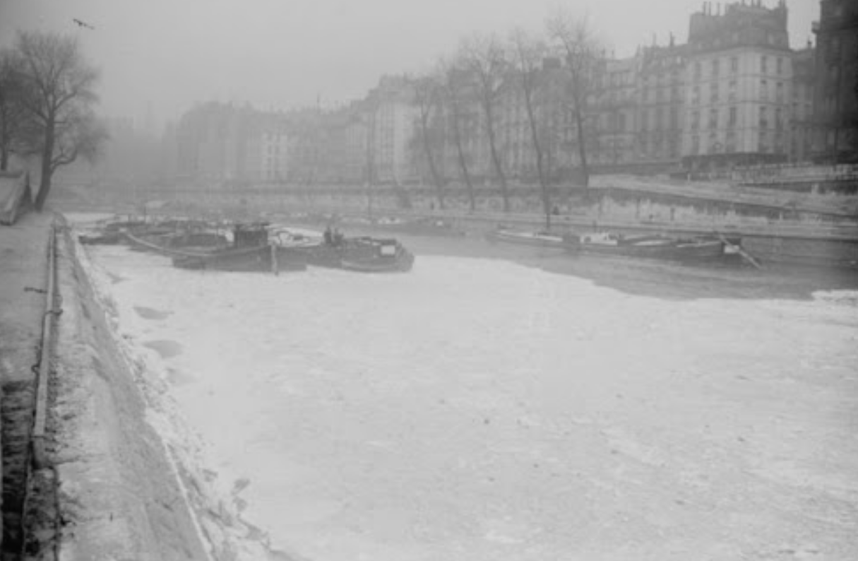 La Seine gelée, -20 °C à Paris, de la neige et du verglas : l'arrivée de cette « vague de froid polaire » inquiète les scientifiques 4 La Seine gelée, -20 °C à Paris, de la neige et du verglas : l'arrivée de cette « vague de froid polaire » inquiète les scientifiques Capture decran 2026 01 15 151025