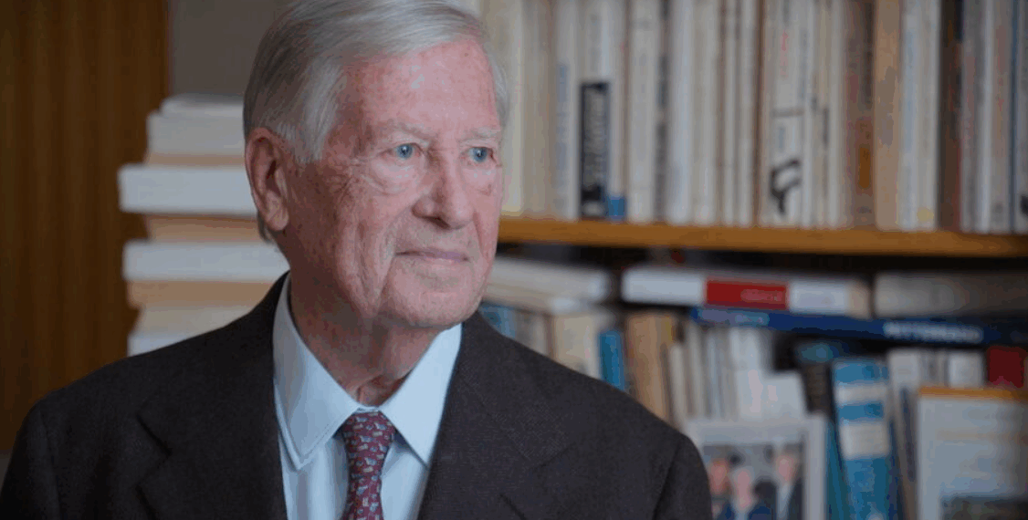 Franc du collier à 85 ans, Alain Duhamel se paie Marine Le Pen : "De l'antipathie pour elle" 3 Franc du collier à 85 ans, Alain Duhamel se paie Marine Le Pen : "De l'antipathie pour elle" Franc du collier à 85 ans, Alain Duhamel se paie Marine Le Pen : « De l’antipathie pour elle »