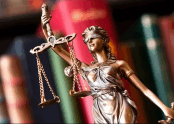 Justice saturée : des accusés de crimes pourraient être libérés sans procès en 2026