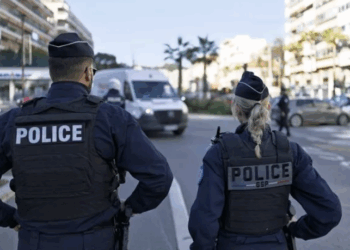 Var : A 15 ans, il roule à 200 km/h puis se jette dans un fleuve pour fuir la police