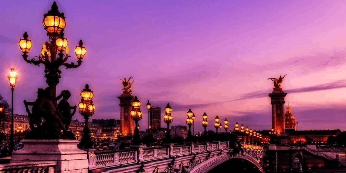 Une mère de famille interpellée à Paris après avoir poussé sa fille dans la Seine en pleine nuit