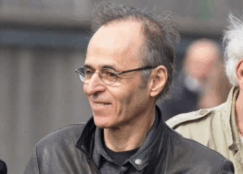 Jean-Jacques Goldman s&rsquo;en est allé : le chanteur de 74 ans a tiré sa révérence des Enfoirés, la vraie raison ENFIN dévoilée