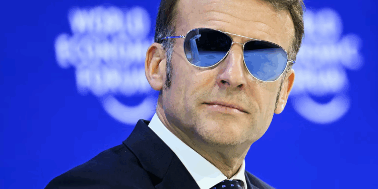 Catégorique, Emmanuel Macron prévient tous les Français et enfonce le clou : "Taper au portefeuille" 1 Catégorique, Emmanuel Macron prévient tous les Français et enfonce le clou : "Taper au portefeuille" Capture decran 2026 01 21 143048 1