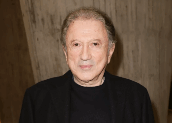 Michel Drucker : l’un de ses ex-chroniqueurs de Vivement dimanche est candidat aux municipales !