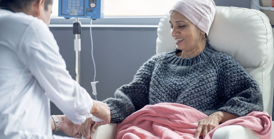 Cancer après 50 ans : ce symptôme nocturne que les femmes prennent (à tort) pour la ménopause