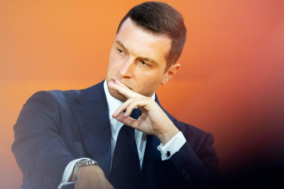 Face à Bardella, Lescure monte au front : "Il n’a jamais mis les pieds dans une entreprise" 2 Face à Bardella, Lescure monte au front : "Il n’a jamais mis les pieds dans une entreprise" Capture decran 2026 01 30 145023