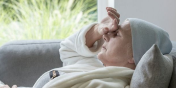 Cancer chez les seniors : ces 3 signes silencieux, pris pour une simple fatigue d’hiver, doivent faire réagir vite 11 Cancer chez les seniors : ces 3 signes silencieux, pris pour une simple fatigue d’hiver, doivent faire réagir vite Cancer chez les seniors : ces 3 signes silencieux, pris pour une simple fatigue d’hiver, doivent faire réagir vite