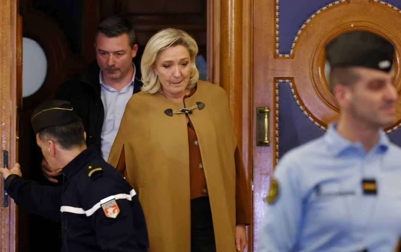 Procès RN: 5 ans d'inéligibilité et 4 ans de prison dont un ferme requis en appel contre Marine Le Pen 3 Procès RN: 5 ans d'inéligibilité et 4 ans de prison dont un ferme requis en appel contre Marine Le Pen Capture decran 2026 02 03 232306