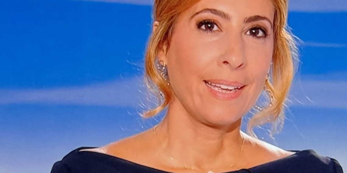 Léa Salamé lève le voile sur son salaire au 20h de France 2 : “Je n’ai pas demandé un euro de plus”