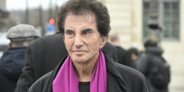 Jack Lang « révolté » au sujet d&rsquo;Aya Nakamura : « Elle humilie le pays par sa méchanceté », il interpelle Marine Le Pen