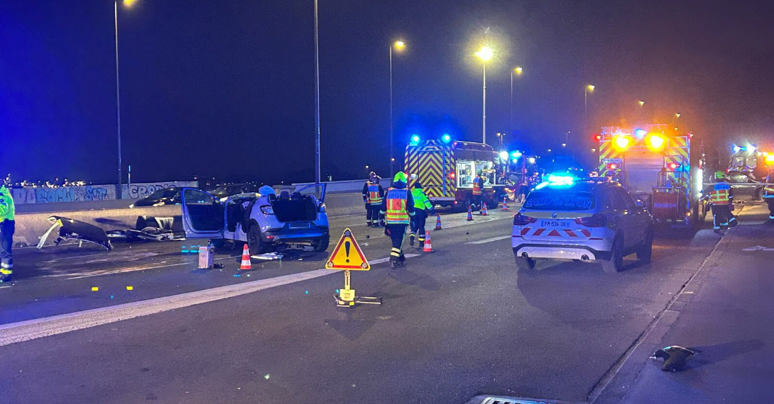 Lyon: Il agresse une mère de famille dans sa voiture et fait un accident quelques mètres plus loin