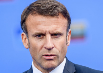 « Si ça ne tenait qu&rsquo;à lui » : ce plan secret qu&rsquo;Emmanuel Macron pourrait mettre en place pour se représenter en 2027