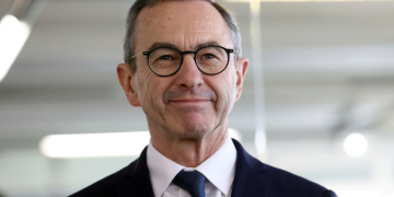 Le patron des Républicains Bruno Retailleau annonce sa candidature à la présidentielle 2027