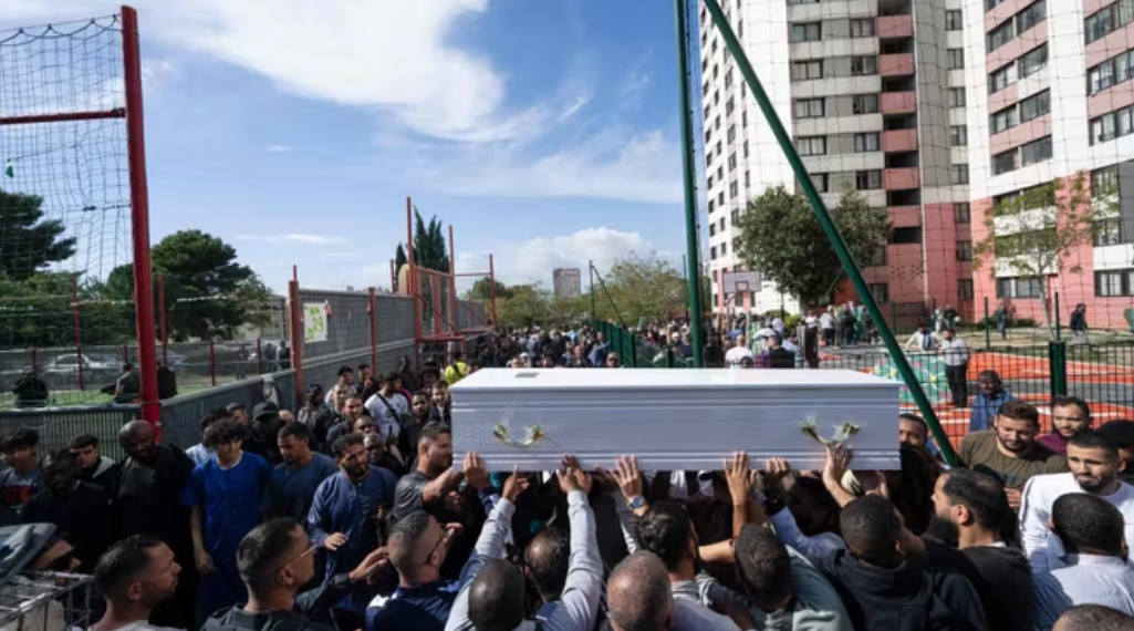 Décès d&rsquo;un chauffeur VTC à Marseille en 2024: un adolescent condamné à 17 ans de prison