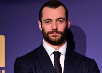 « Fils de prisonnier »: Louis Sarkozy annonce déposer plainte après les dégradations de sa permanence à Menton