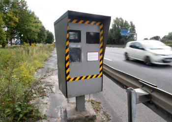 « Une infraction grave »: les radars vont désormais contrôler les assurances des voitures, sous conditions