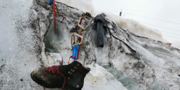 Disparue après une randonnée en montagne, des alpinistes font une terrible découverte vingt ans plus tard sur une famille de quatre personnes
