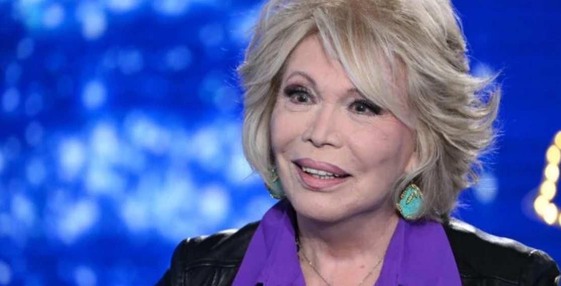 « J’ai un problème avec la caisse de retraite » : Amanda Lear révèle enfin son âge après 30 ans de mystère, « Vu mon espérance de vie »