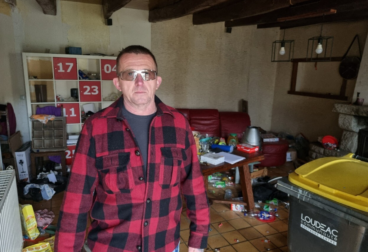 Bretagne : Après un squat de trois ans, il récupère sa maison dans un état lamentable 4 Bretagne : Après un squat de trois ans, il récupère sa maison dans un état lamentable Capture decran 2026 02 18 172156