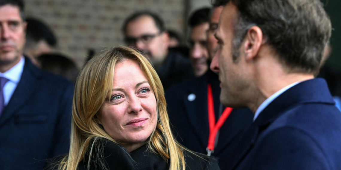 Macron demande à Meloni d&rsquo;arrêter de « commenter ce qui se passe chez les autres » après le décès de Quentin