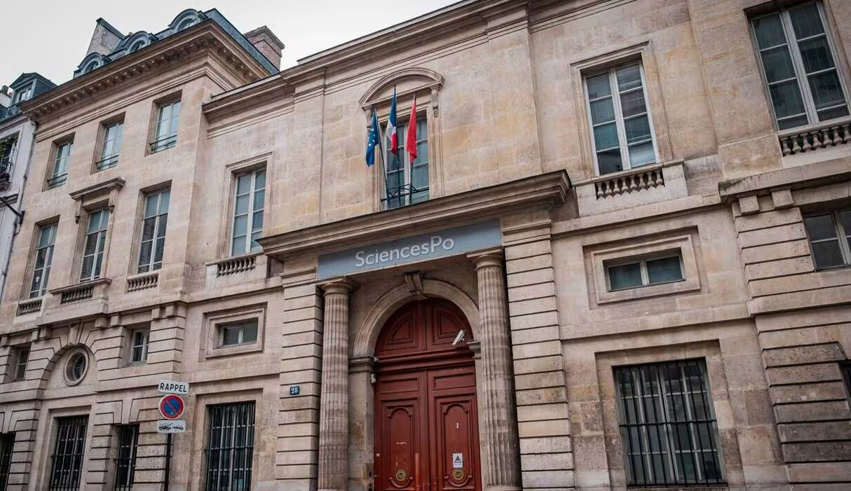 Tour Montparnasse, Sciences Po… plusieurs sites évacués après une alerte... 2 Tour Montparnasse, Sciences Po… plusieurs sites évacués après une alerte... Capture decran 2026 02 20 201219