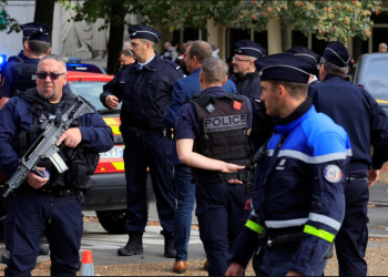 Tour Montparnasse, Sciences Po… plusieurs sites évacués après une alerte…