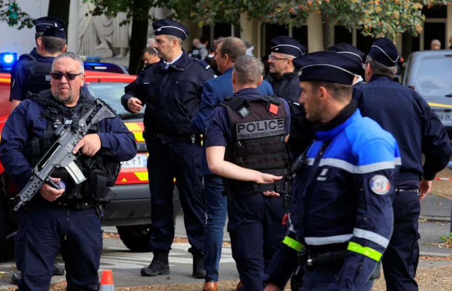 Tour Montparnasse, Sciences Po… plusieurs sites évacués après une alerte... 4 Tour Montparnasse, Sciences Po… plusieurs sites évacués après une alerte... Tour Montparnasse, Sciences Po… plusieurs sites évacués après une alerte…