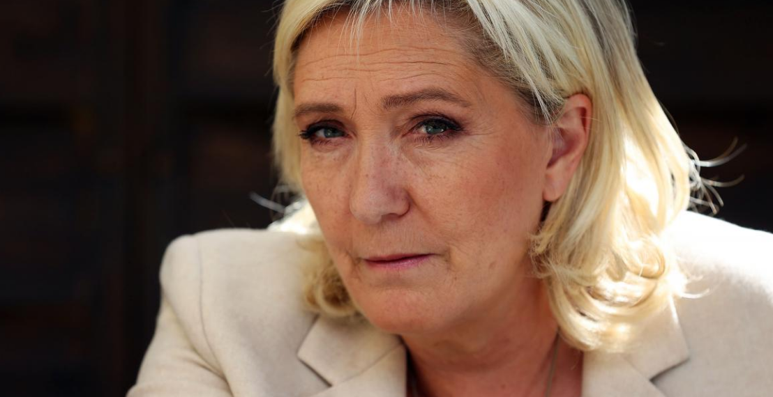 Marine Le Pen affirme qu&rsquo;elle ne sera pas candidate en 2027 si elle est placée sous bracelet électronique