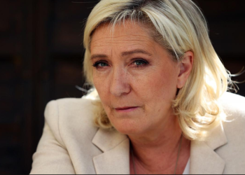 Marine Le Pen affirme qu&rsquo;elle ne sera pas candidate en 2027 si elle est placée sous bracelet électronique