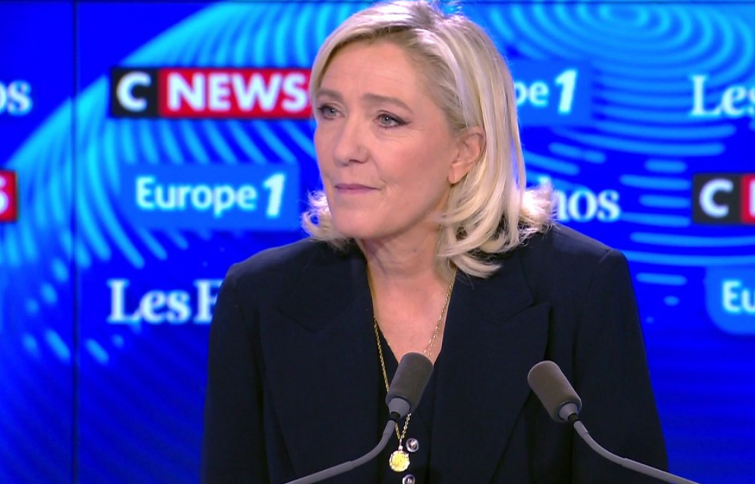 Sonia Mabrouk défend Marine Le Pen, Bardella et Philippe de Villiers : pourquoi ses mots ont fait réagir 2 Sonia Mabrouk défend Marine Le Pen, Bardella et Philippe de Villiers : pourquoi ses mots ont fait réagir Capture decran 2026 02 26 162402 1
