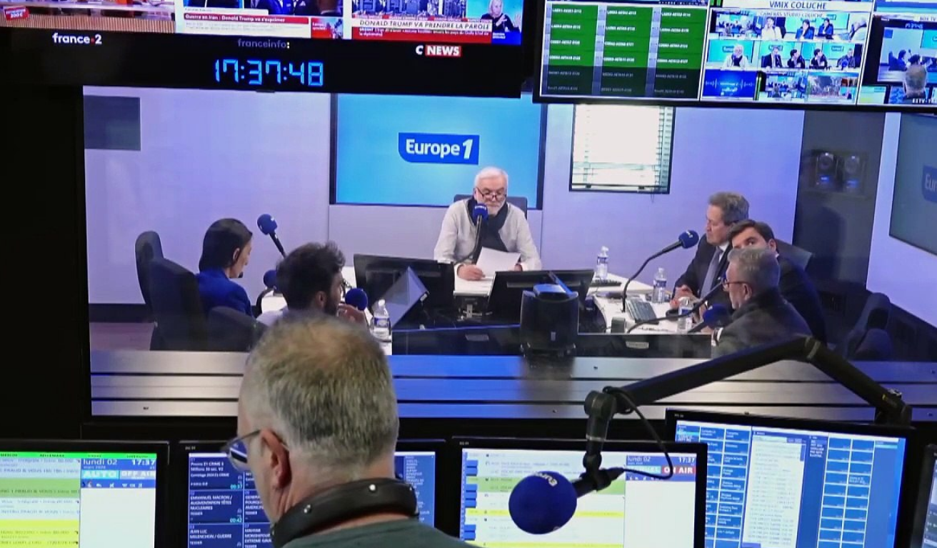 « Fermez-la » : le recadrage monumental de Mahyar Monshipour contre Rima Hassan et LFI 3 « Fermez-la » : le recadrage monumental de Mahyar Monshipour contre Rima Hassan et LFI Capture decran 2026 03 03 122522